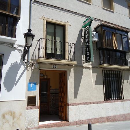 Hostal Los Claveles Baena Esterno foto